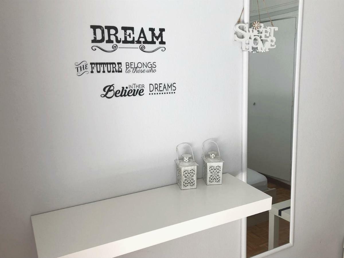 Olive Tree Apartment Of Athens - City Center Bagian luar foto