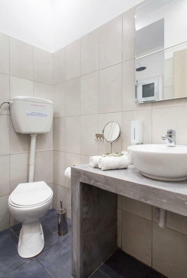Olive Tree Apartment Of Athens - City Center Bagian luar foto